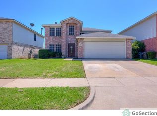 3937 Fox Run Dr, Fort Worth, TX 76123