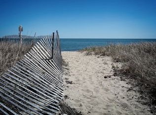 8 Squaws Ln, Mashpee, MA 02649