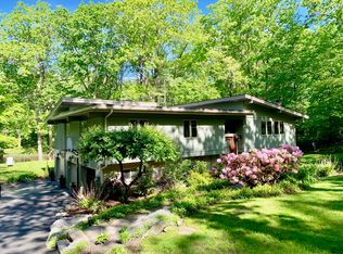 31 Indian Ridge Rd, Natick, MA 01760