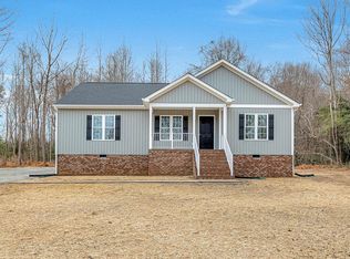 127 Ferry Landing Rd, Dunnsville, VA 22454