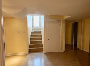 23 Robert Attersley Dr E #2, Whitby, ON L1R3E3