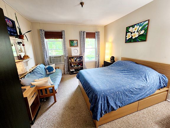3rd image of 170 Mansfield St #2