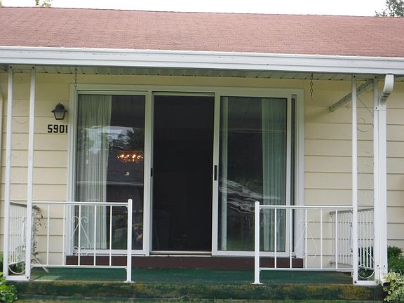 2nd image of 5901 Leisure South Dr SE