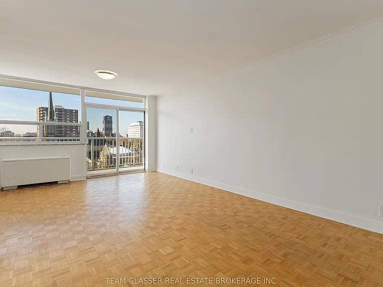 396 Queens Ave #502 — Photo 6