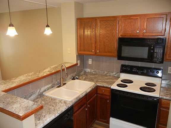 5th image of 7400 E 32nd St N #102