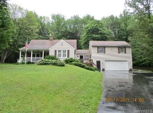 2813 2nd St, Eden, NY 14057
