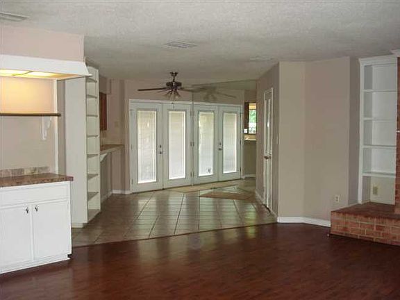 4th image of 448 Glade Park Dr