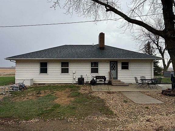 3rd image of 1643 440th St