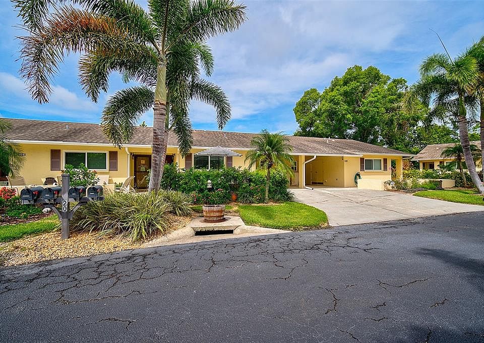 1st image of 390 301 BOULEVARD W #20B