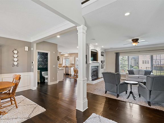3rd image of 4008 SW 4th St