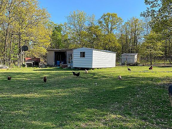3rd image of 695 County Road 3503