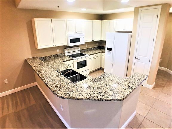 4th image of 13561 Julias Way Floor 1426
