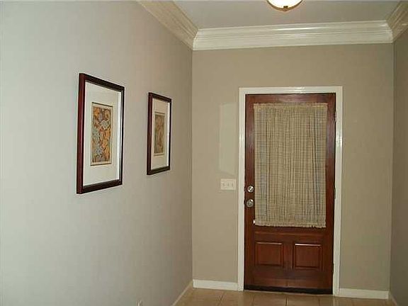 3rd image of 6270 Peregrine Cir