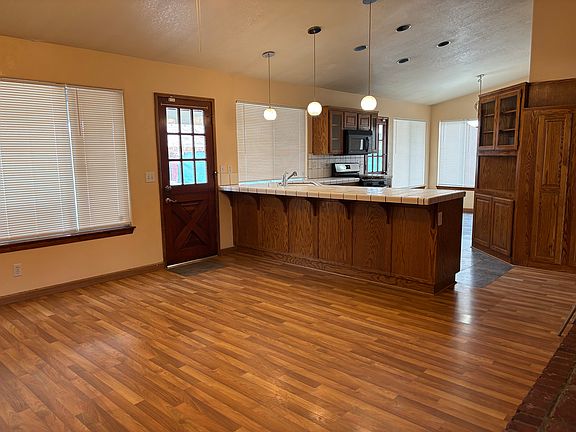 5th image of 13920 Driftwood Dr
