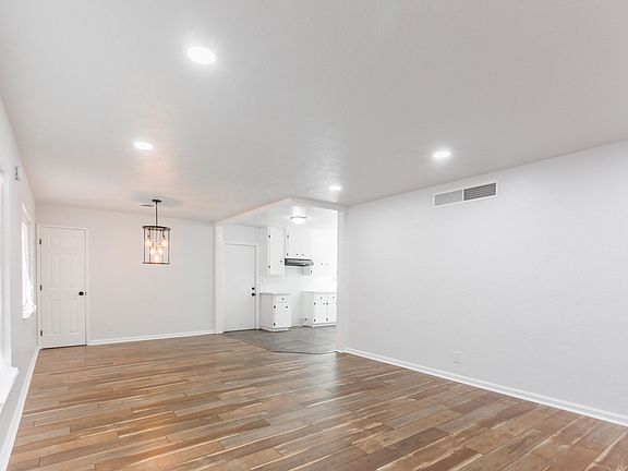 2nd image of 3256 E Michigan Ave