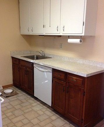 4th image of 3727 N Olcott Ave