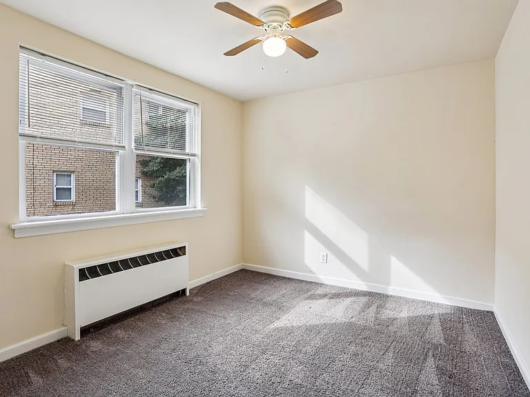 Ridley Station Apartments — Photo 16