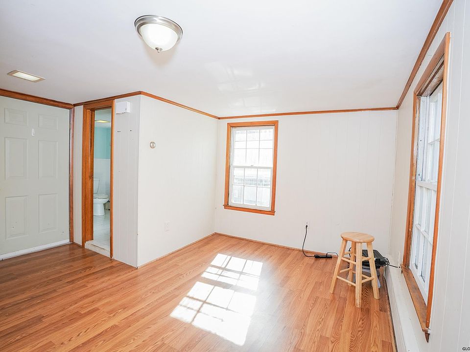 1st image of 48 Henry St