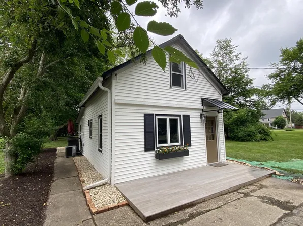 227 Park STREET, Walworth, WI 53184