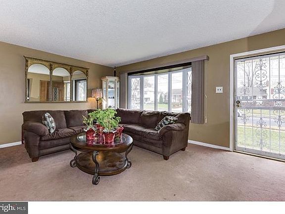 3rd image of 3619 Remington Ave