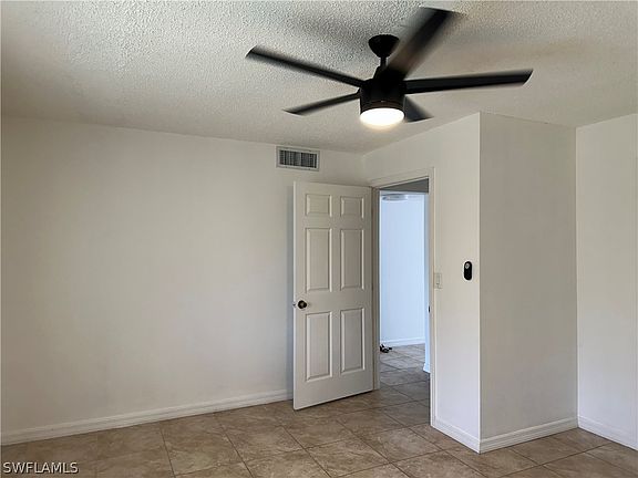 4th image of 2264 Winkler Ave APT 313