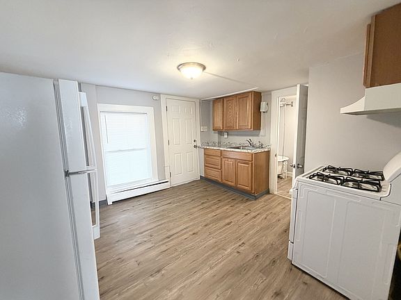 3rd image of 12 Cottage St