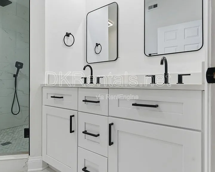 220 Renaissance Pkwy NE #2111 — Photo 28