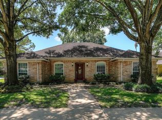 15303 Quiet Creek Dr, Houston, TX 77095