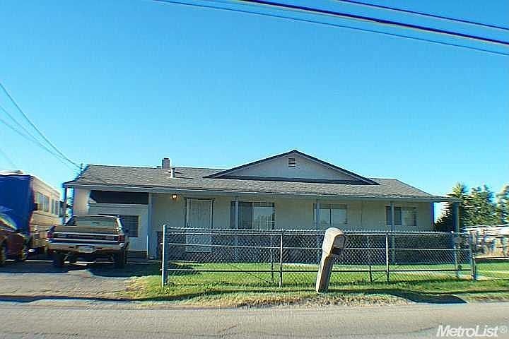 1st image of 418 W Downing Ave