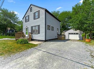 45 School Ave, Halifax, NS B3N2E1