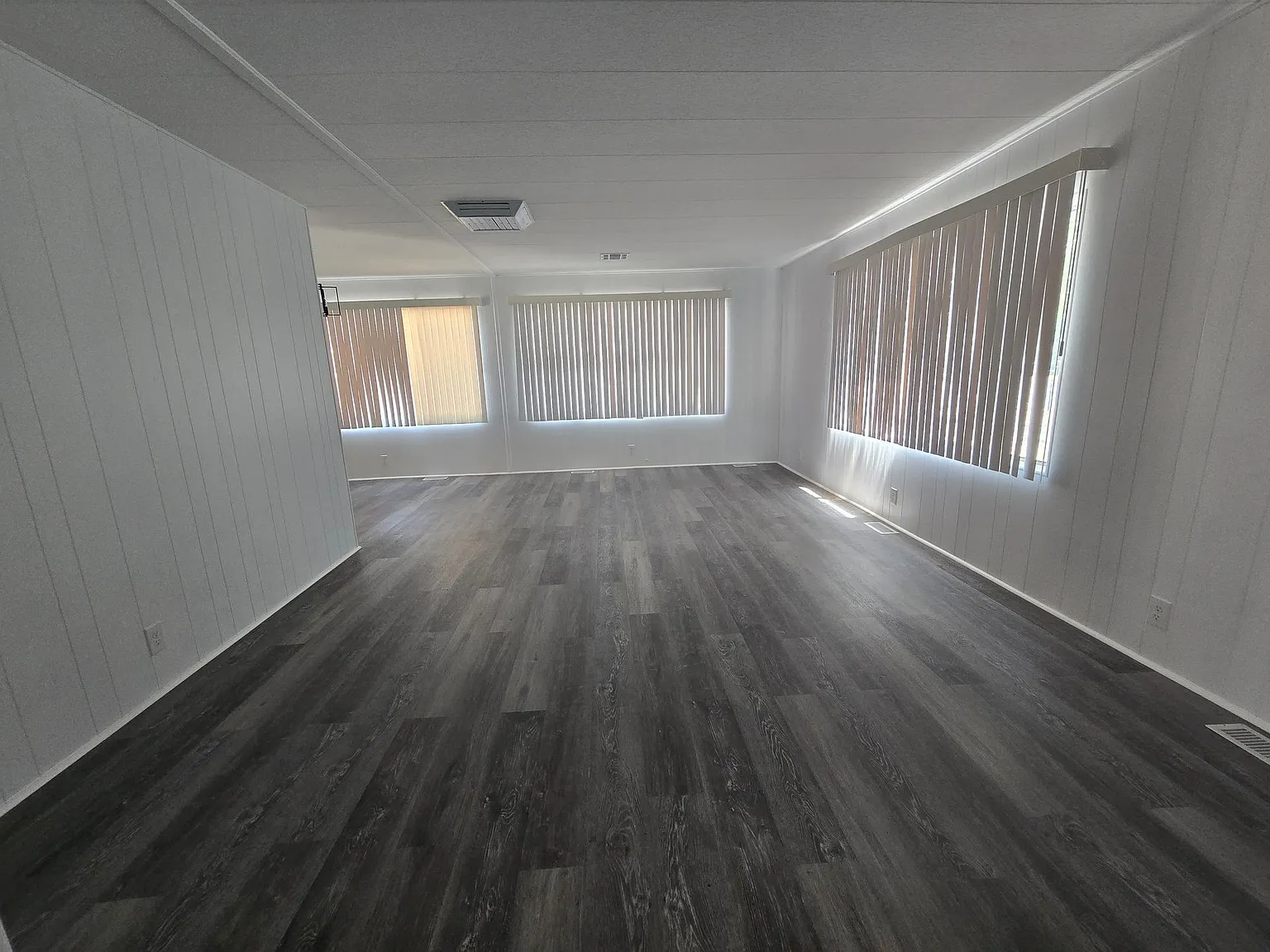 1631 Chaparral — Photo 3