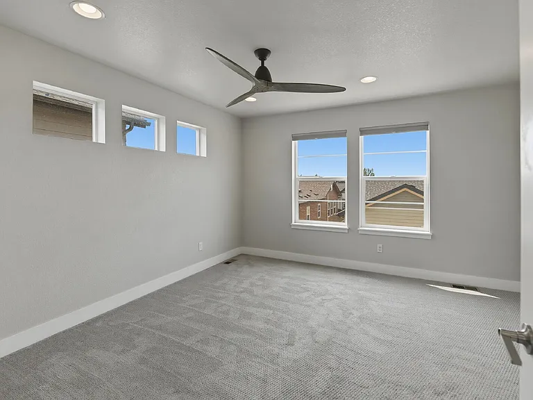 8864 Yates Dr — Photo 18