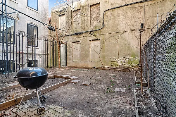 Rented by Brown Harris Stevens | media 26