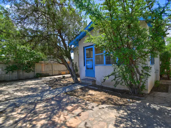 1424 Lomas Blvd NW, Albuquerque, NM 87104