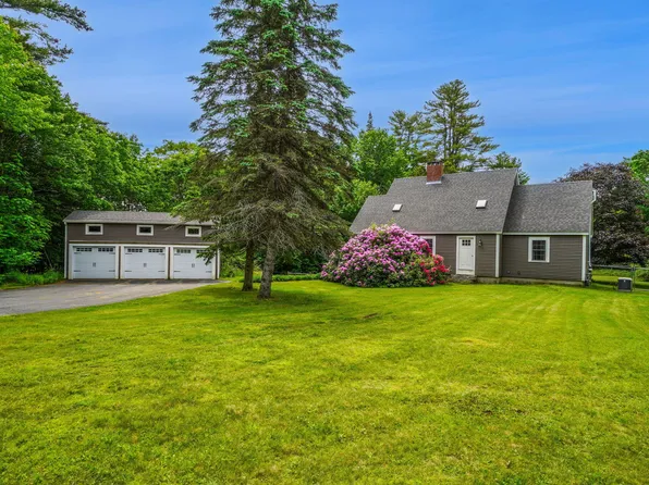 690 Elmwood Road, Pownal, ME 04069