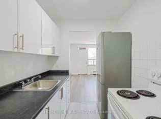 2204 Dufferin St #202, Toronto, ON M6E 3R8