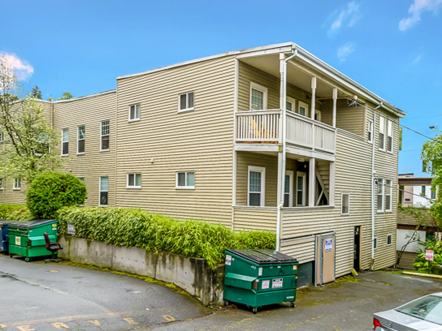 Abbey Park Apartments — Photo 3