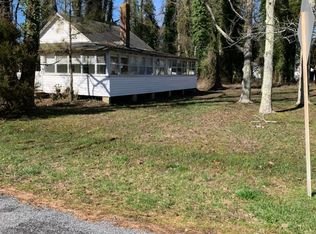 14743 Bay Front Dr, Scotland, MD 20687