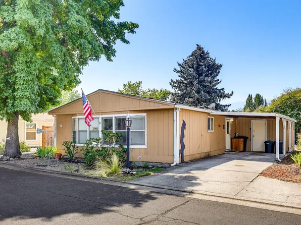 4624 S Pacific Hwy Unit 12, Phoenix, OR 97535