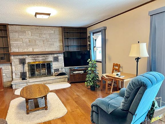 4th image of 29011 Lake Way