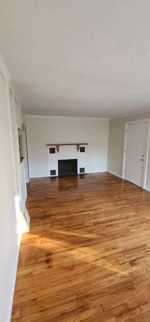 829 S Lake Dr — Photo 2