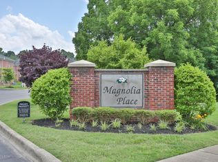 9207 Pine Lake Dr UNIT 202, Louisville, KY 40220