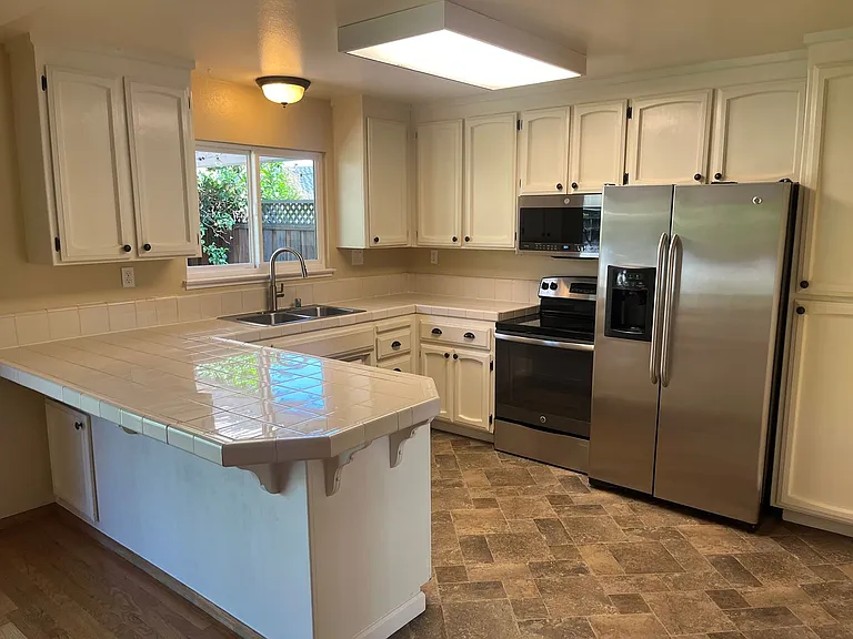 1080 Maraschino Dr — Photo 8