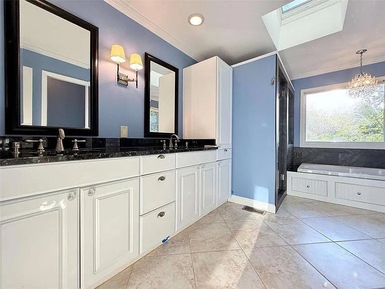 8710 Mount Rushmore Dr — Photo 10