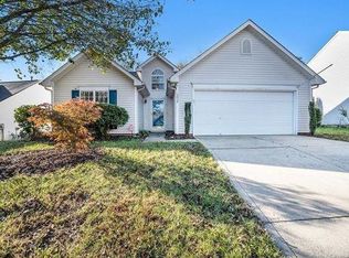 3030 Longspur Dr, Matthews, NC 28105