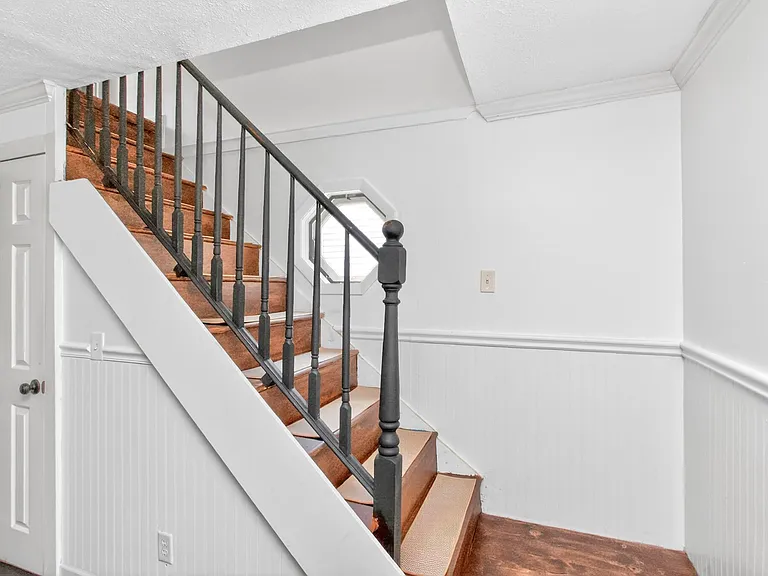 3008 Lakeshore Dr — Photo 28