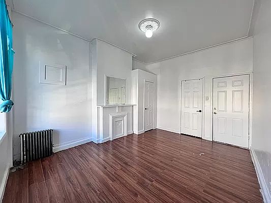 5th image of 156 Wyckoff Ave APT 2L