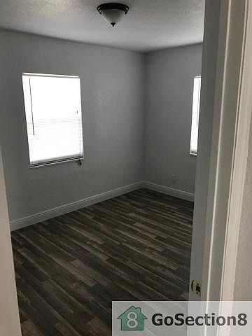 2nd image of 630 34th St