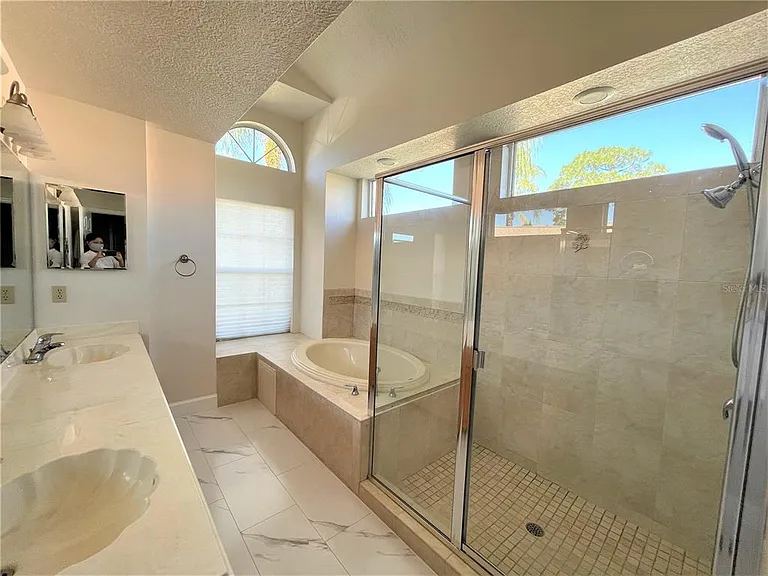 3913 Kiawa Dr — Photo 13
