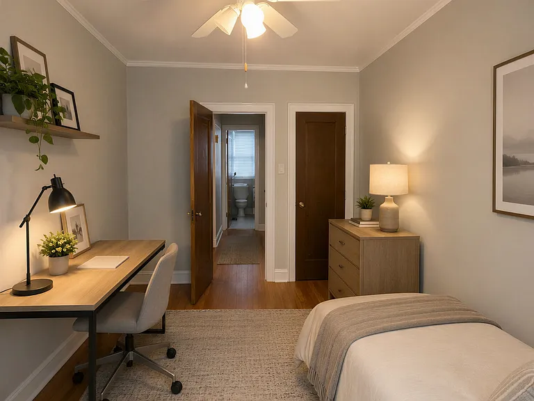 2834 North Lockwood Avenue - 2B — Photo 3
